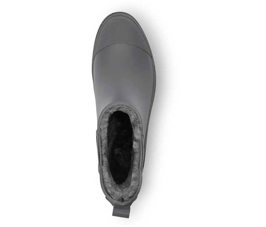 Grauer, gefütterter Gummistiefel von oben auf weißem Hintergrund.