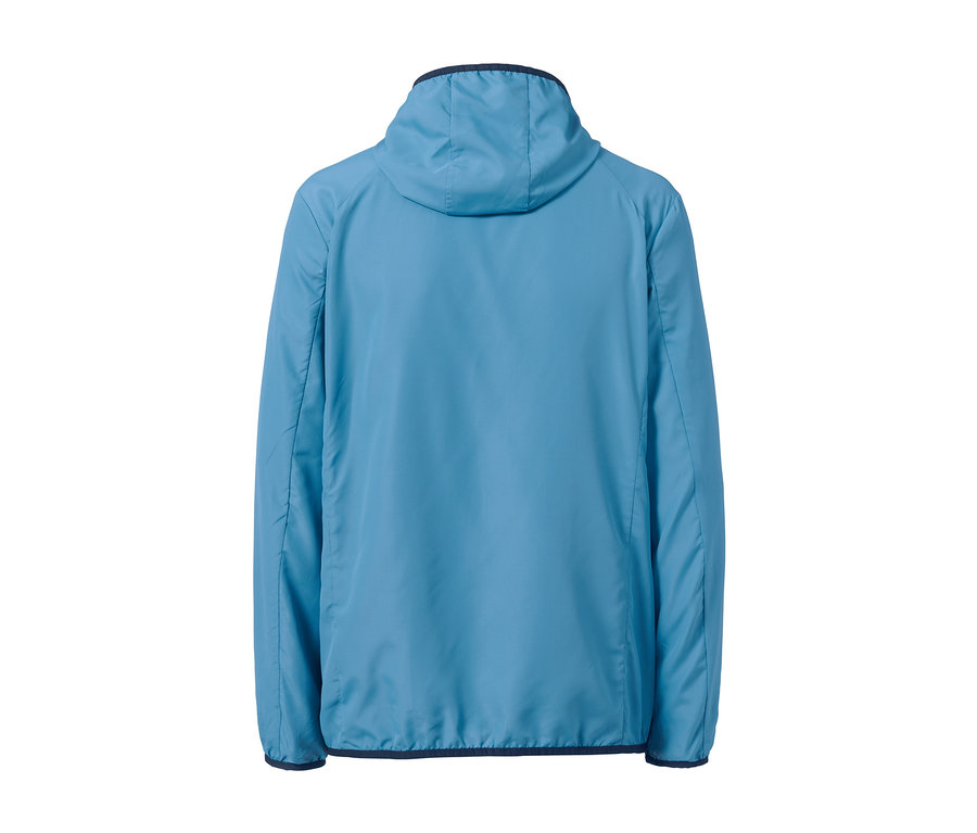 Hellblaue Funktionsjacke, packable mit Kapuze von hinten.