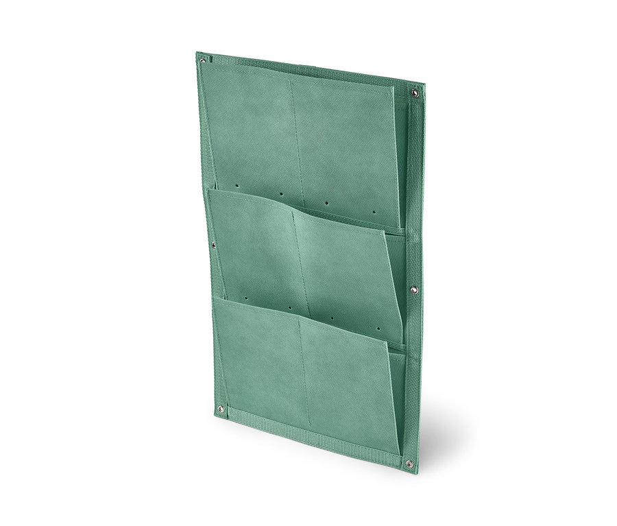 Eine grüne Pflanztasche »Vertikalbeet« mit drei Fächern.