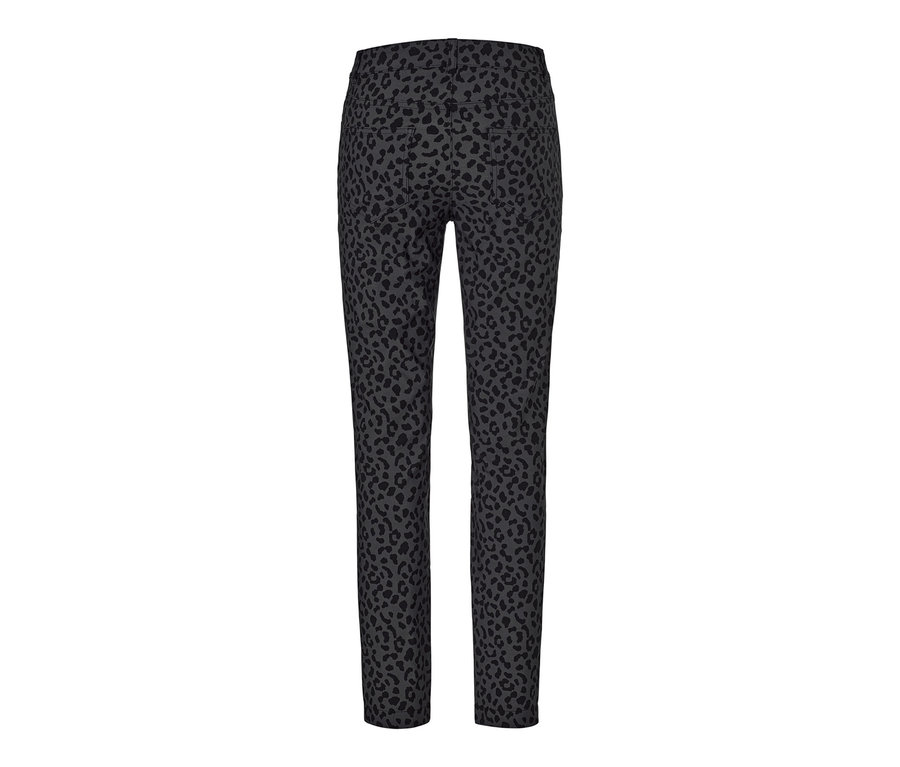 Eine bedruckte Bengalin-Hose.