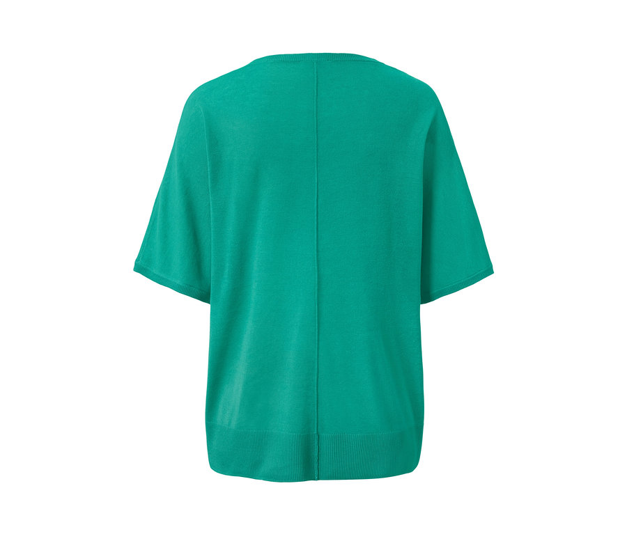 Rückansicht eines grünen Feinstrick-Shirts mit Leinen.
