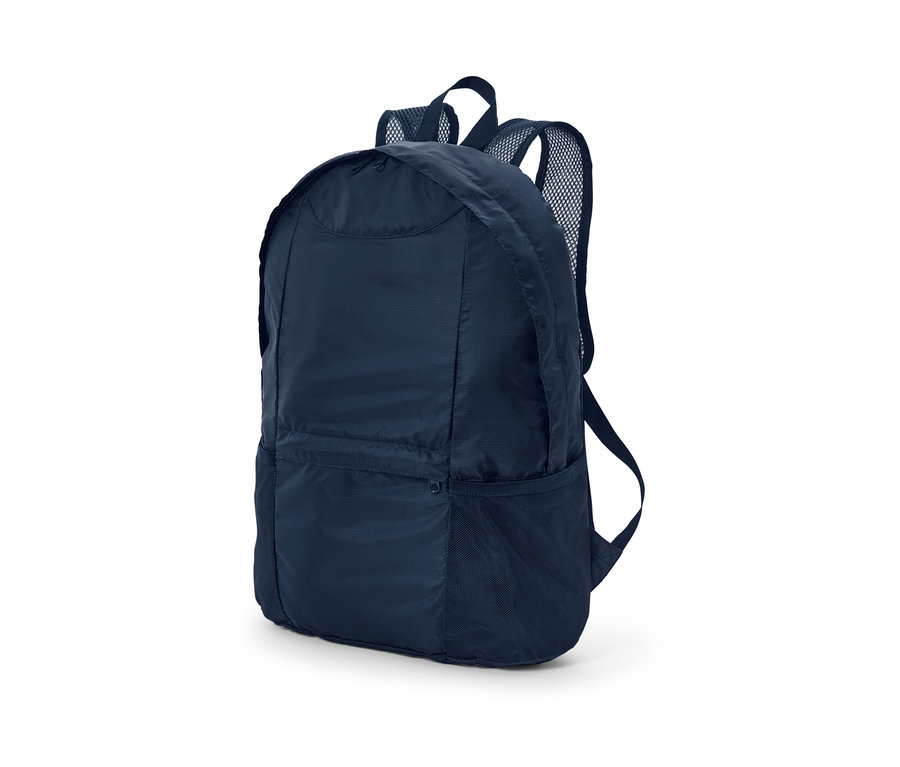 Blauer faltbarer Rucksack.