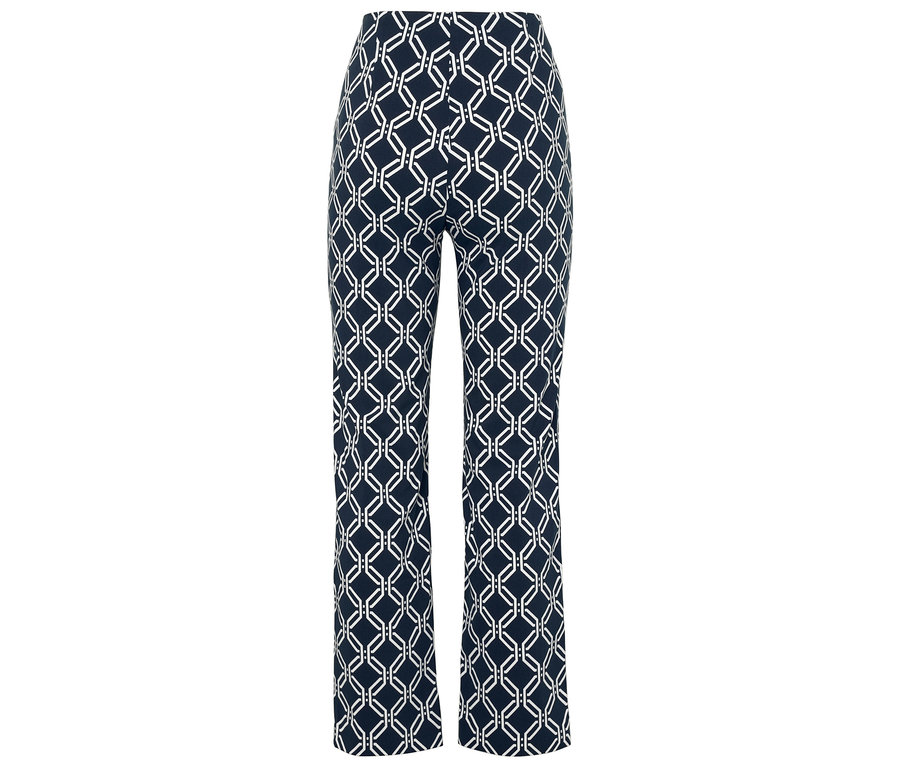 Eine Hose mit blau-weißem geometrischem Muster.