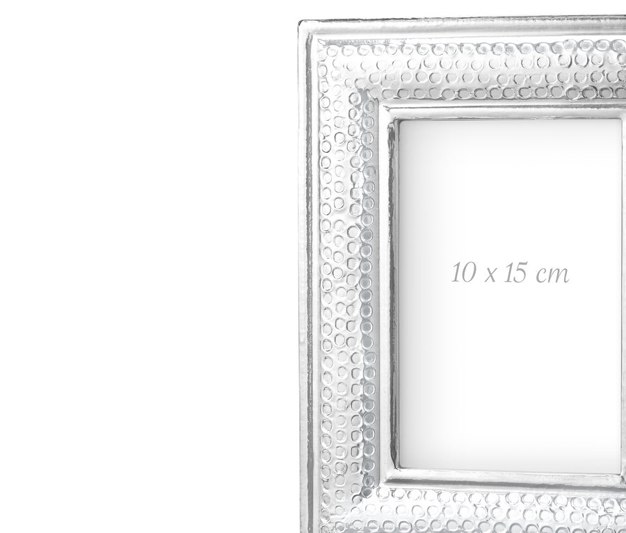 Detailansicht eines Bilderrahmens in gehämmerter Optik.