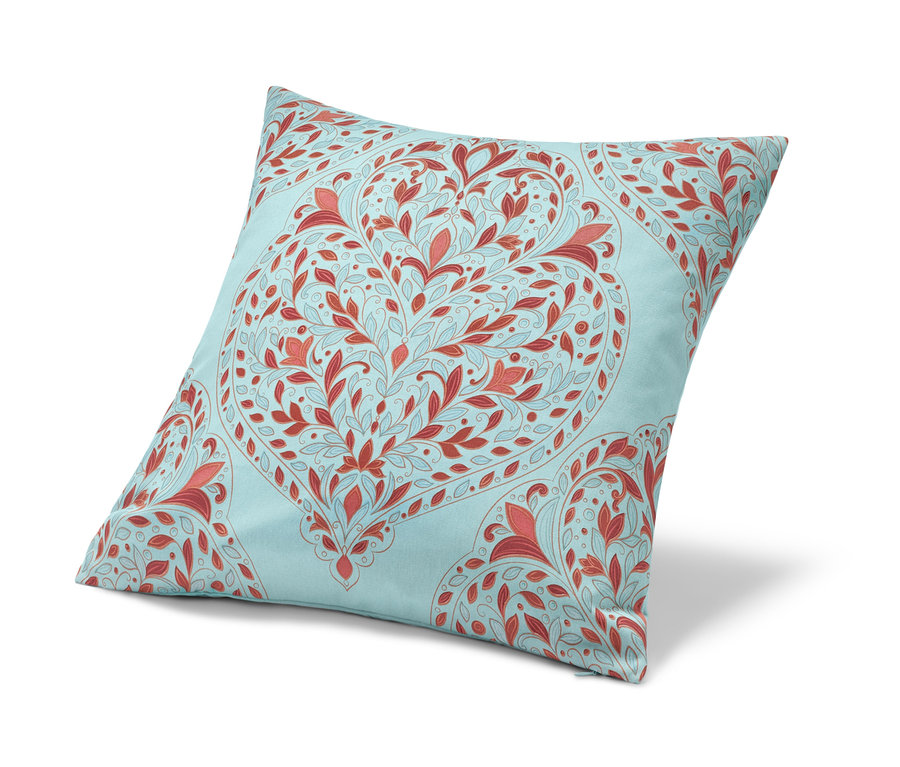Ein Dekokissen-Bezug in Hellblau mit Blumenmuster.