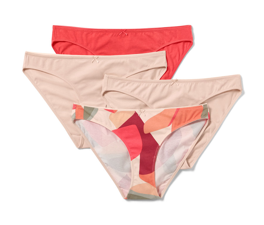Vier Slips in verschiedenen Farben.