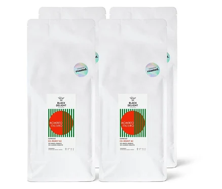 Vier weiße Säcke Black Delight x roasted. - Momento Italiano Co-Roast #2 Espresso - 4x1 kg Ganze Bohne