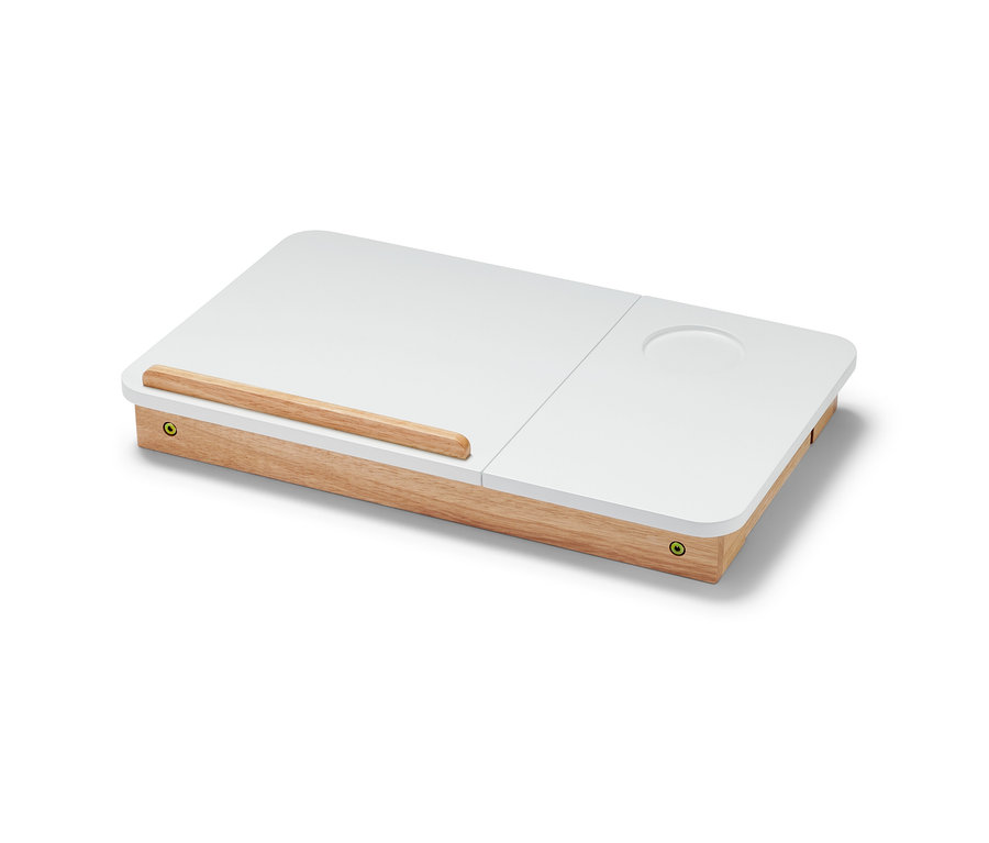 Ein weißer Laptop-Betttisch mit Holzdetails.