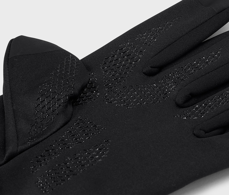 Detailaufnahme eines schwarzen Windprotection-Thermohandschuhs mit Textur.