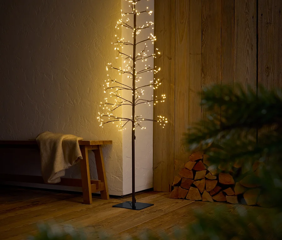 Outdoor-LED-Baum, gross bei Tchibo kaufen