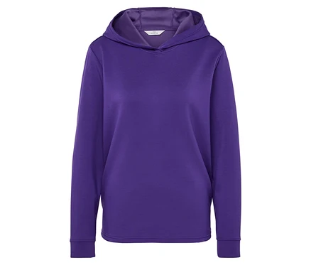 Lila Kapuzenpullover auf weißem Hintergrund.