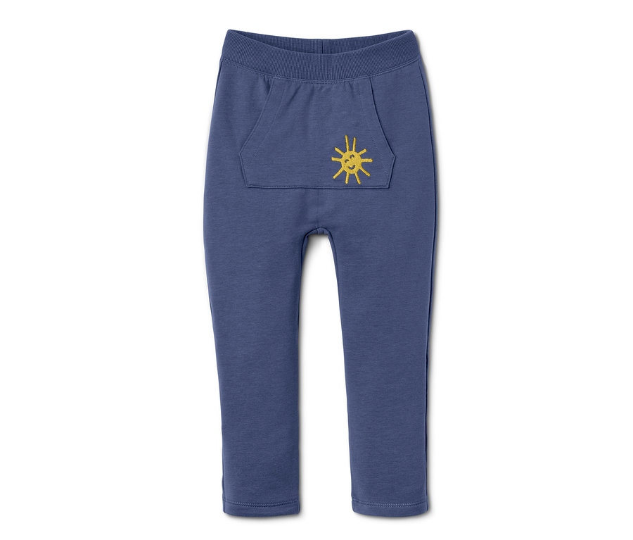 Blaue Baby-Sweathosen aus Bio-Baumwolle mit Tasche und gelber Sonne.