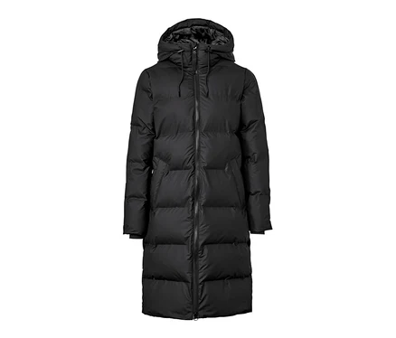 Schwarzer Winter-Regenmantel.