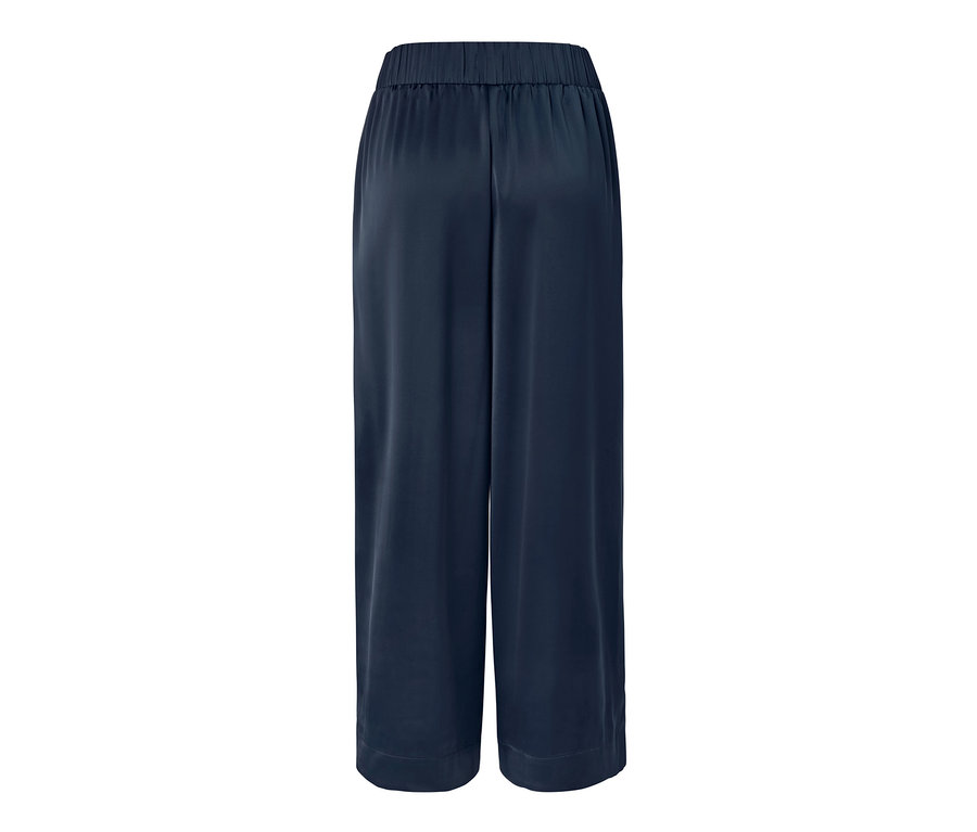 Rückansicht einer Marine-Satinhose.