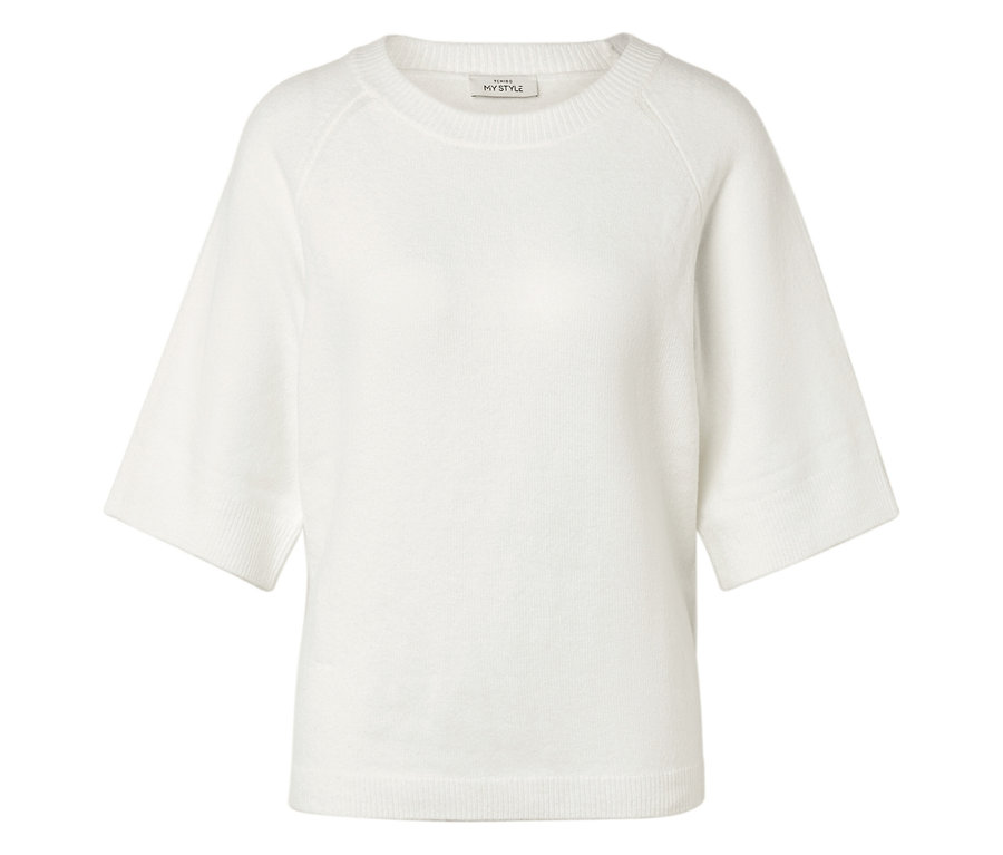 Cremefarbener Pullover mit kurzen, weiten Ärmeln und Rundhalsausschnitt.