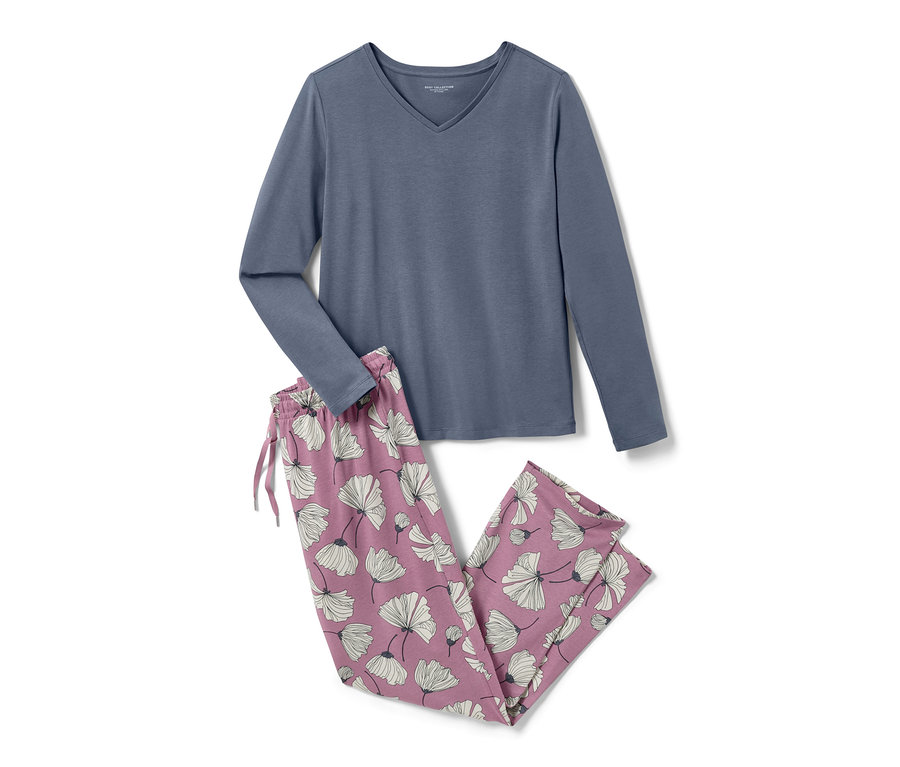 Blauer langärmliger Pyjama und eine Hose mit Blumenmuster.