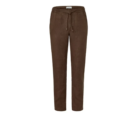 Eine braune Leinen-Chino.