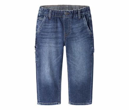 Blaue Jeans mit Gummibund, Vordertaschen und verwaschener Optik, auf weißem Hintergrund.