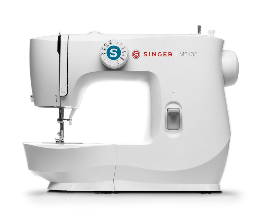 Eine weiße SINGER®-Freiarm-Nutzstich-Nähmaschine »M2105«.
