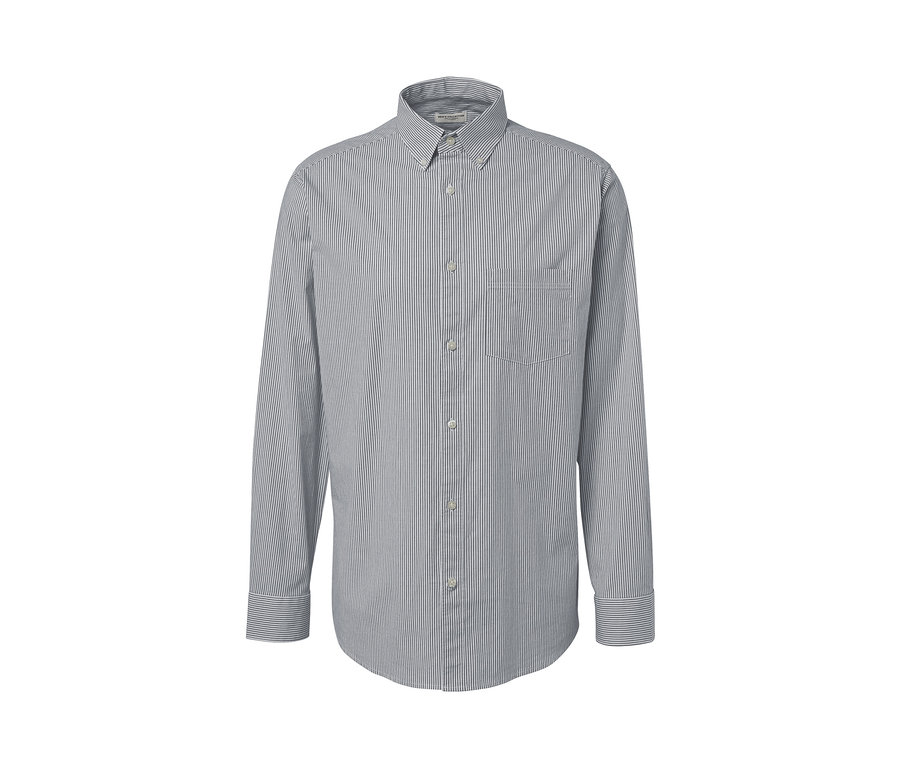 Ein gestreiftes Hemd mit langen Ärmeln.