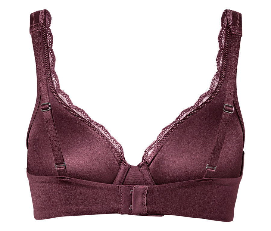 Detailaufnahme eines lila BHs mit Spitze und Rückenverschluss.