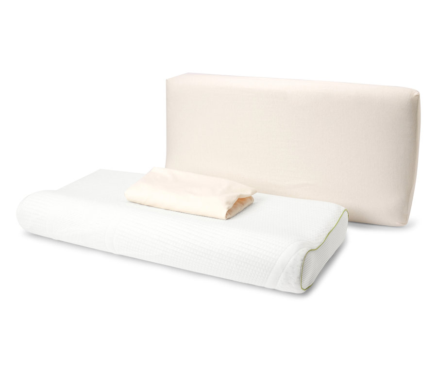 Zwei offwhite Jersey-Nackenkissenbezüge liegen auf einem weißen Nackenkissen.