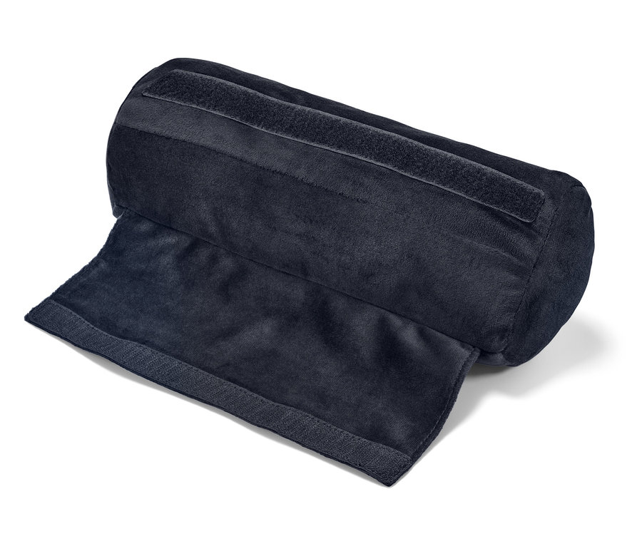 Ein schwarzes, zylinderförmiges Kissen mit offenem Klettverschluss.