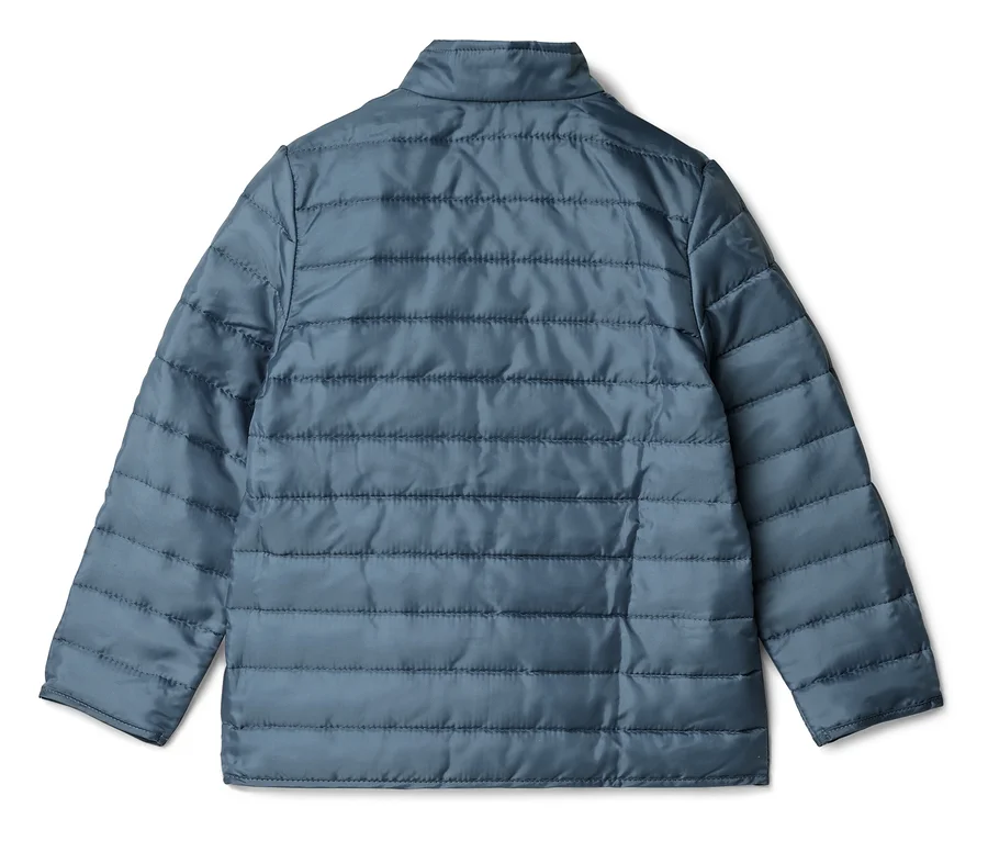 Rückansicht einer gesteppten, blaugrauen Jacke mit Kragen und langen Ärmeln.