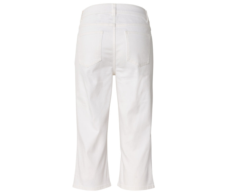 Rückansicht einer weißen Jeans mit geradem Bein.