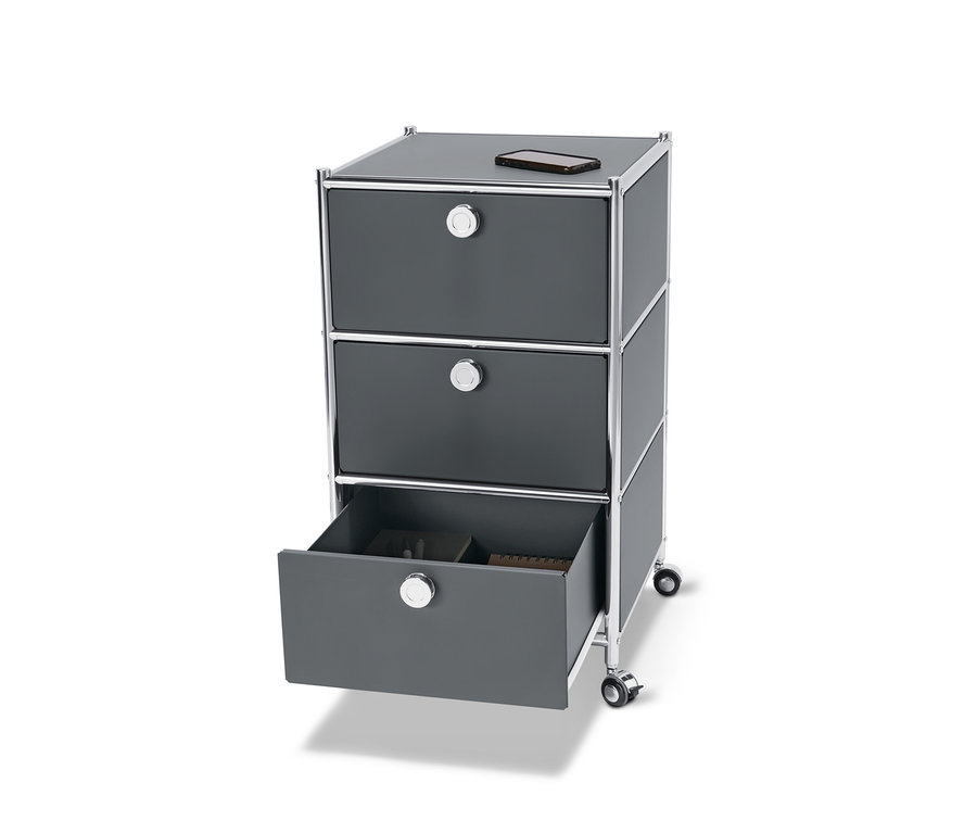 Grauer Rollcontainer »CN3« mit 3 Schubladen, die unterste Schublade ist geöffnet.