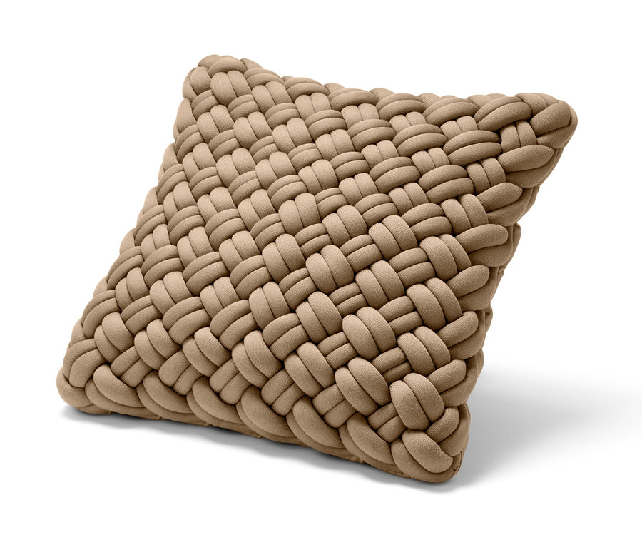 Beiger Dekokissen-Bezug mit Strickmuster.