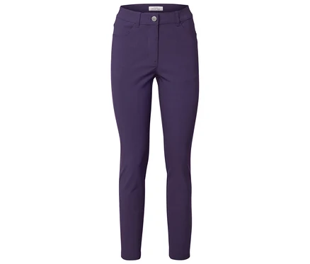 Lila Hose mit Knopf und Taschen.