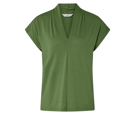 Grünes V-Ausschnitt Kurzarm-Shirt.