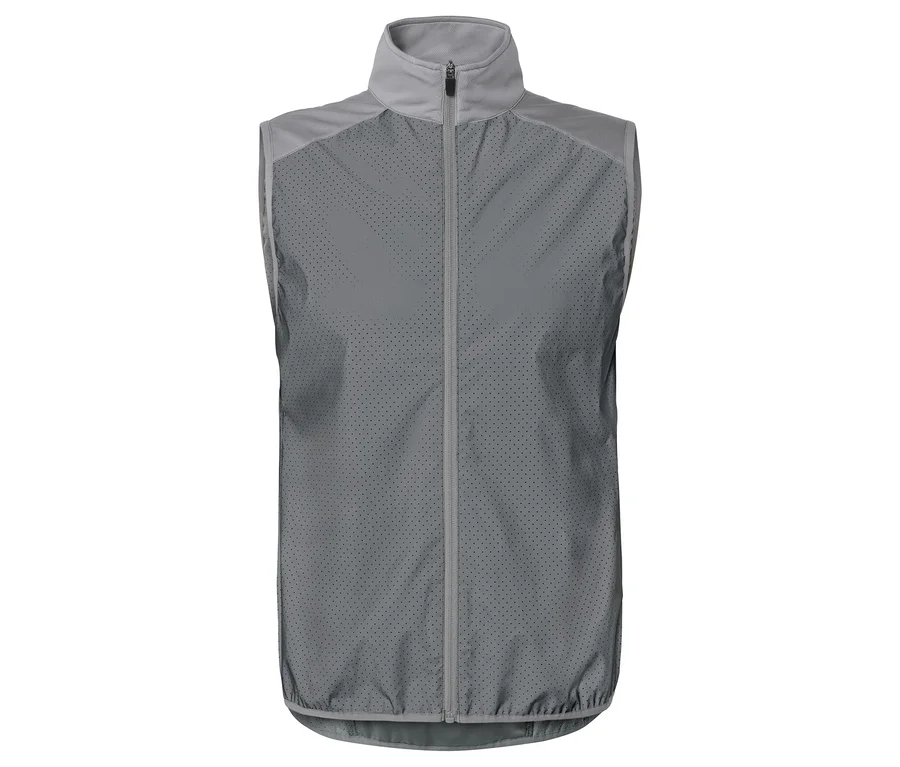 Graue, ärmellose Jacke mit Reißverschluss und Stehkragen, perforiertem Stoff im unteren Bereich und glattem Stoff im oberen Bereich.