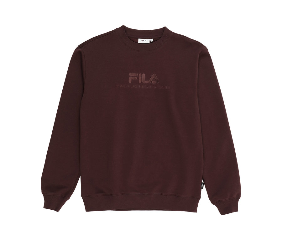 Dunkelbraunes Fila Sweatshirt mit geprägtem Fila Logo und dem Schriftzug „ESTABLISHED 1911“ auf der Brust.