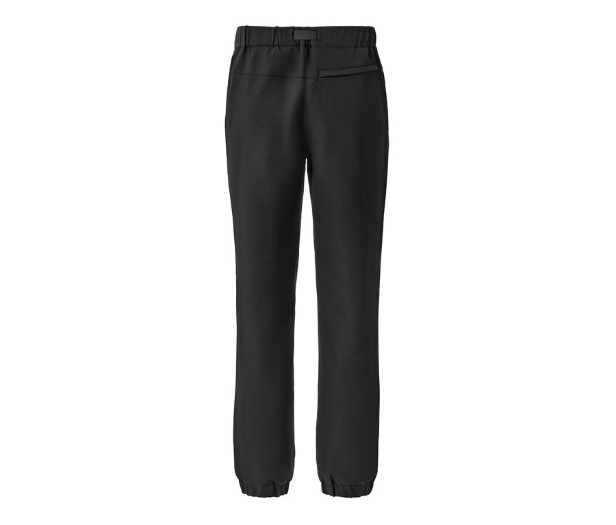 Schwarze Thermohose mit Gürtel von hinten.