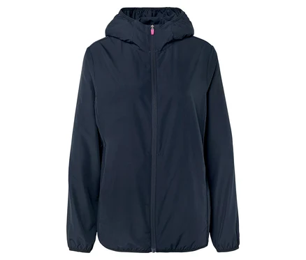 Eine marineblaue Jacke mit Kapuze und pinkfarbenem Reißverschluss ist vor einem weißen Hintergrund zu sehen.