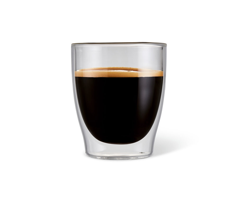 Espresso in einem doppelwandigen Glas.