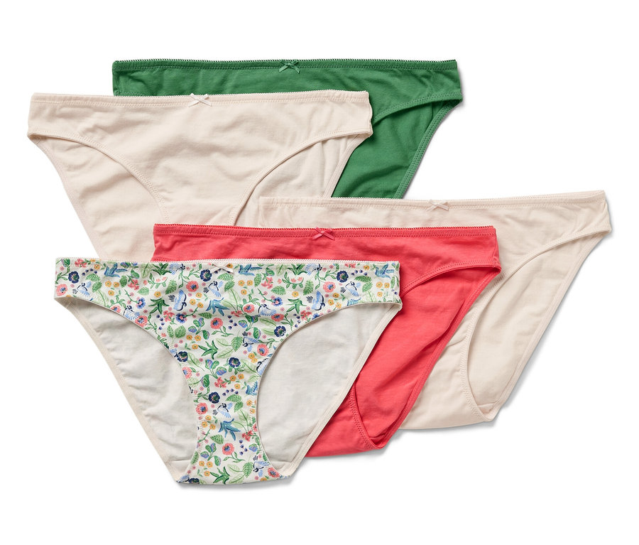 Fünf Slips in verschiedenen Farben.