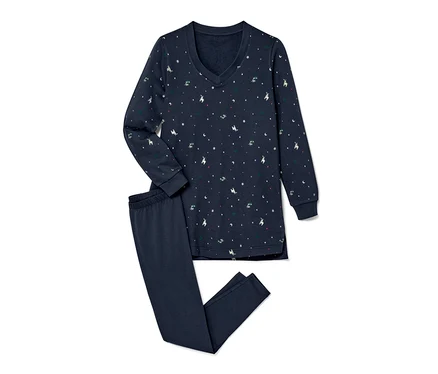 Marineblauer Leggings-Pyjama mit weihnachtlichem Aufdruck aus Rentieren, Sternen und Bäumen.