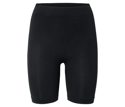 Schwarze, kurze Leggings liegen vor einem weißen Hintergrund.