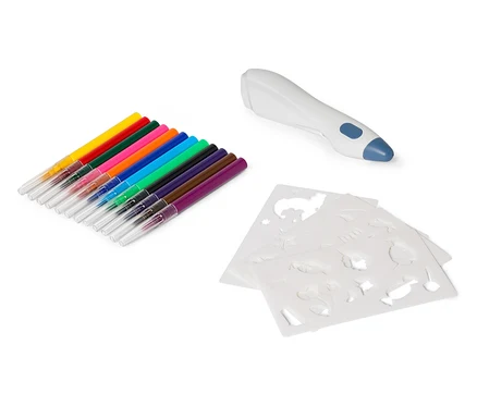 Ein Set mit bunten Stiften, einem weißen Malstift-ähnlichen Gerät und Schablonen.