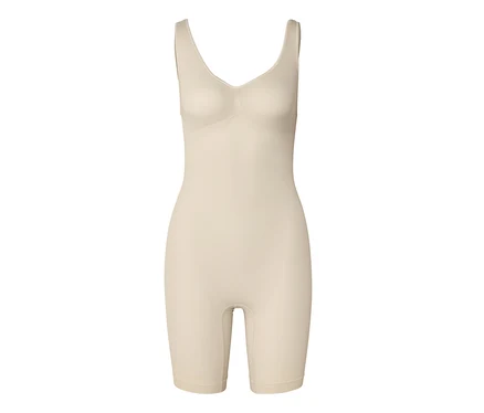 Hautfarbener Shapewear-Body mit V-Ausschnitt, der auf einem weißen Hintergrund steht.