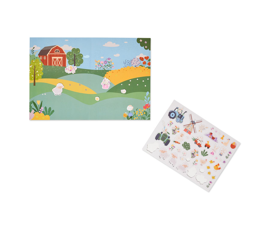 Aufklappbares Spielbuch mit Bauernhof-Szene und separatem Aufkleberbogen mit Bauernhoftieren und Fahrzeugen.