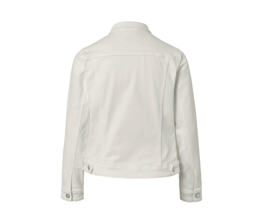 Detailansicht der Rückseite einer cremefarbenen Jeansjacke.