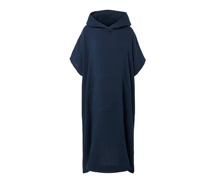 Dunkelblauer Musselin-Umzieh-Poncho mit Kapuze und Tasche.