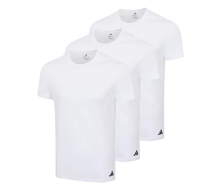 Drei weiße adidas Active Core T-Shirts, gestaffelt angeordnet, mit dem adidas Logo am unteren Saum.