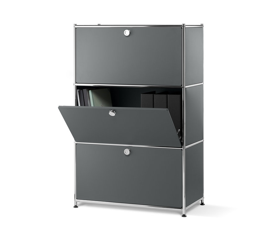Graues Metallregal mit 3 Klappfächern, von denen eines geöffnet ist.
