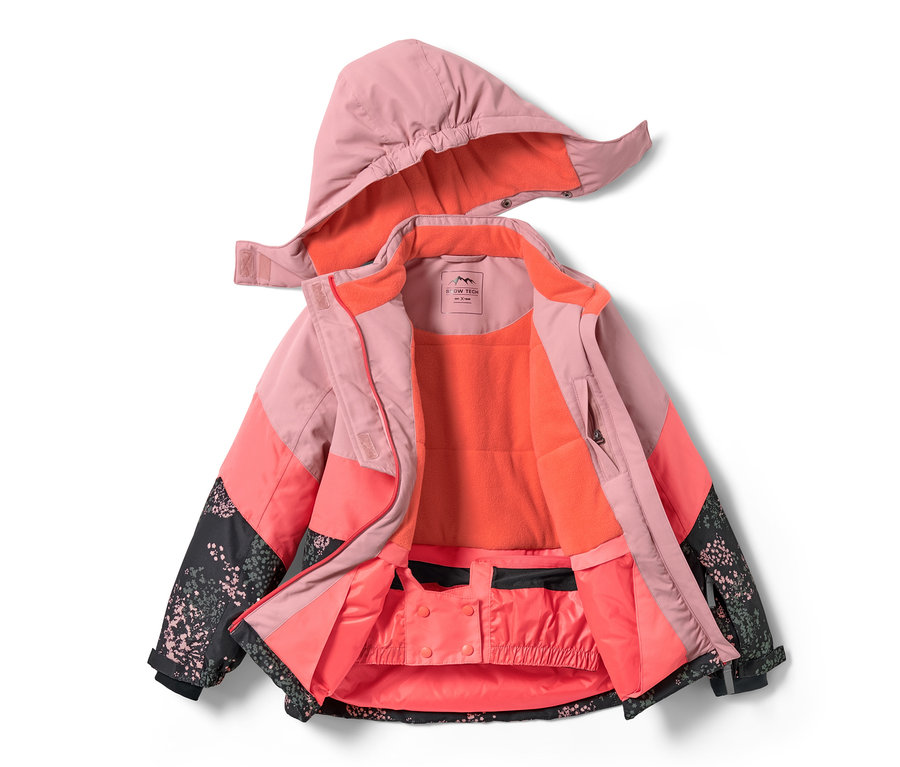 Geöffnete Kinder-Skijacke mit Kapuze in Rosa, Koralle und Schwarz mit Blumenmuster.