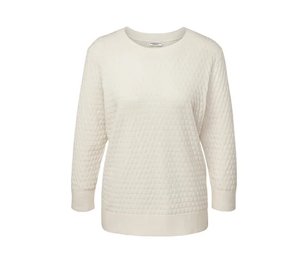 Ein cremefarbener Struktur-Strickpullover.